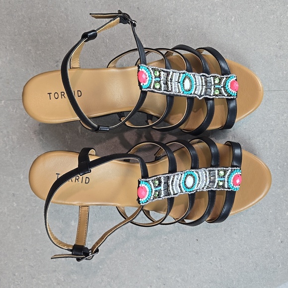 Torrid black t-strap multi-coloured beaded platform wedge sandals, size 12W - Picture 4 of 13